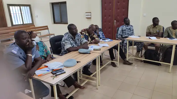 Participants d'un atelier en train d'échanger.